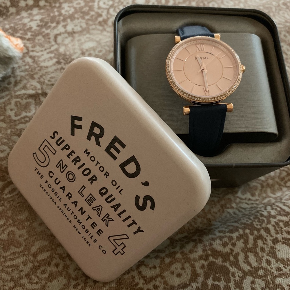 Watch - Picture 5 of 5